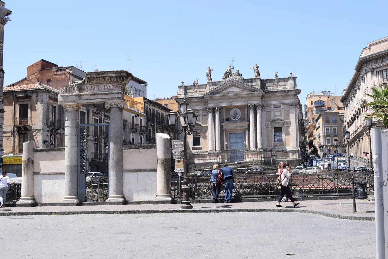Il Cortiletto Di Piazza Verga Catania Eksteriør billede
