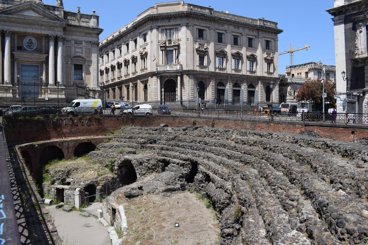 Il Cortiletto Di Piazza Verga Catania Eksteriør billede